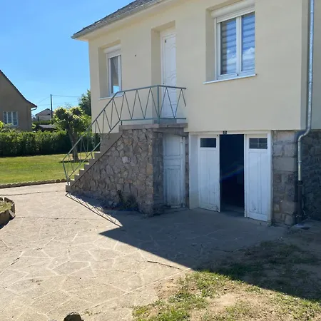 Maison Les Tilleuls Saignes (Cantal)